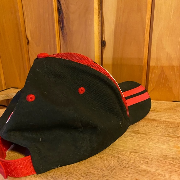 General Tire Men’s Red and Black Baseball Cap - Picture 5 of 6